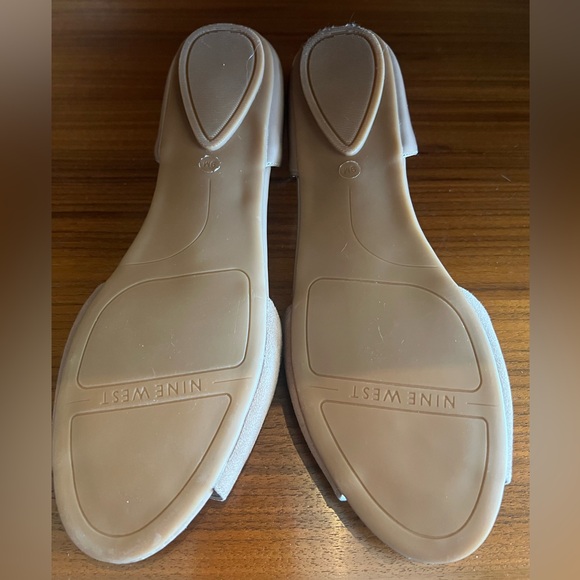 Nine West Flats - New in box - Picture 4 of 6